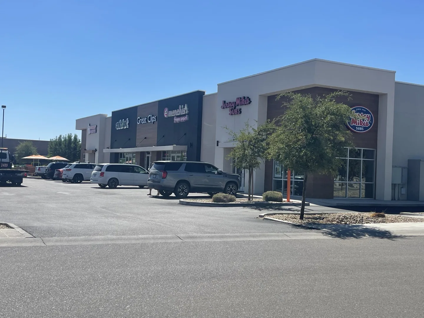 Dunkin Donut Plaza, Kingman, AZ