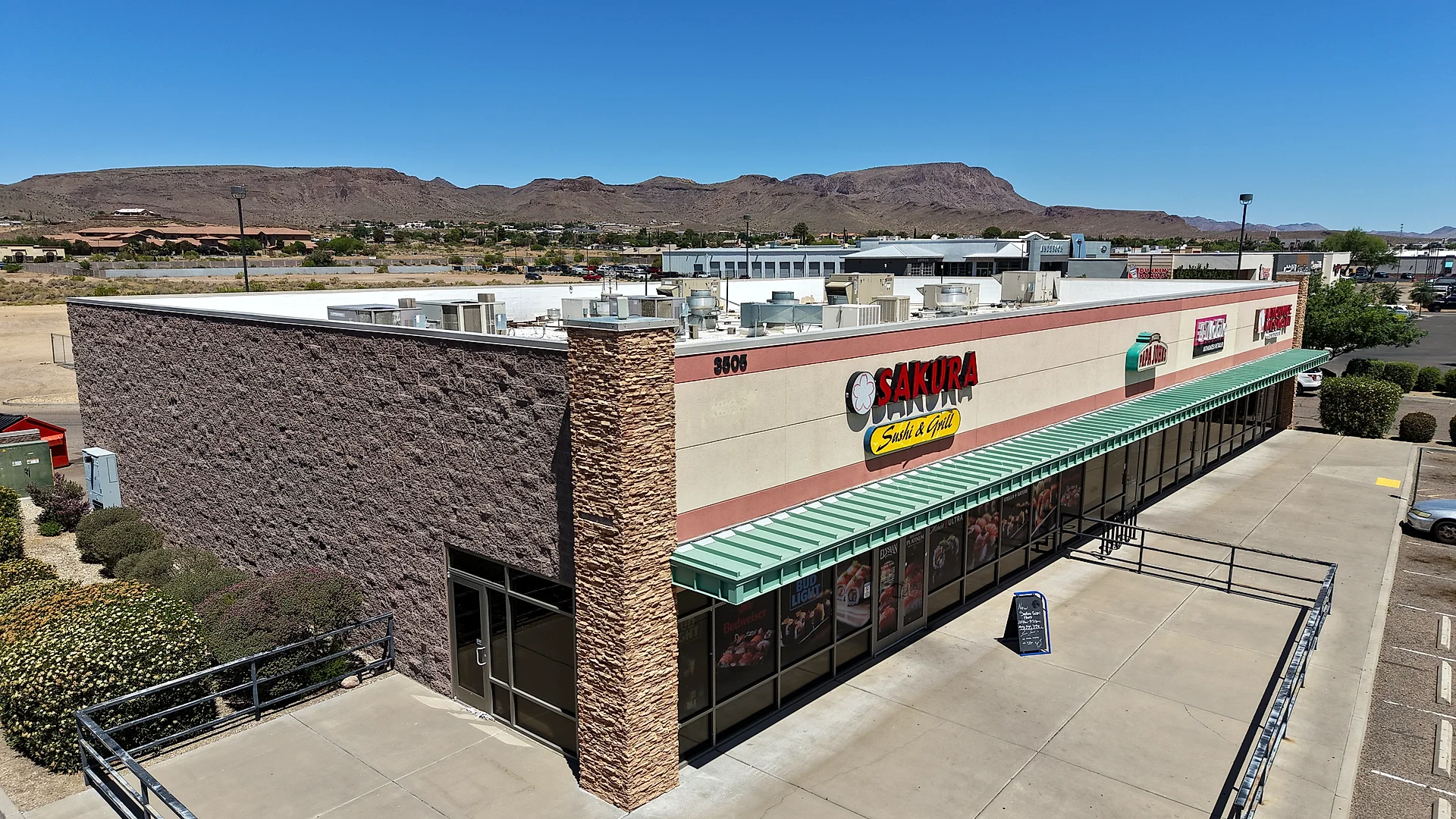 Sakura & Papa Johns Center, Kingman, AZ